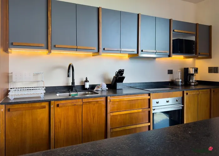 Apartment Near The Exclusive Ph With Private Pool Coast View Humana *