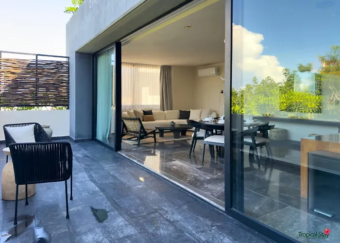 Near The Exclusive Ph With Private Pool Coast View Humana Apartment